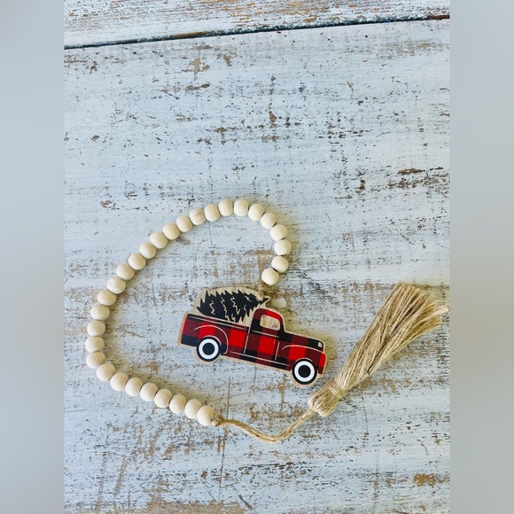 *Red Buffalo Check Truck Beaded Strand - Picture 3 of 13
